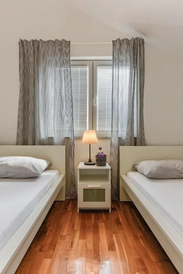 Zara 1 Apartment Krusevo